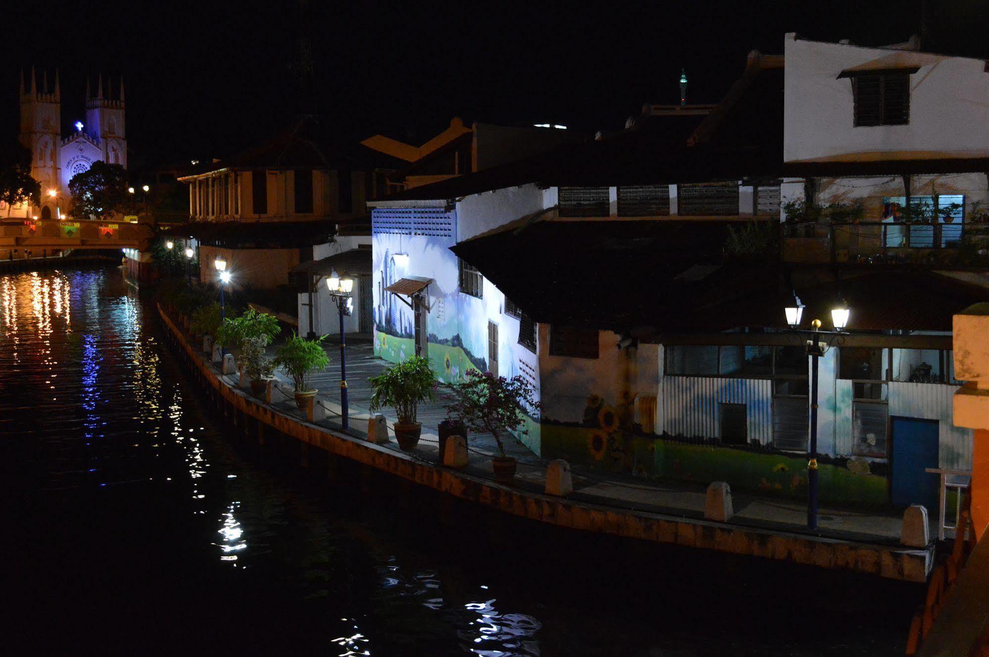 Malacca Jawa Street Townstay מראה חיצוני תמונה